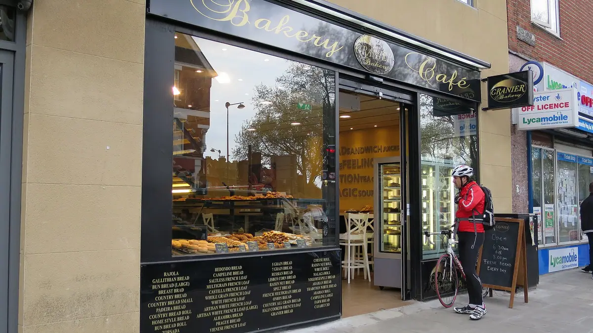 Cookie Shop bakes